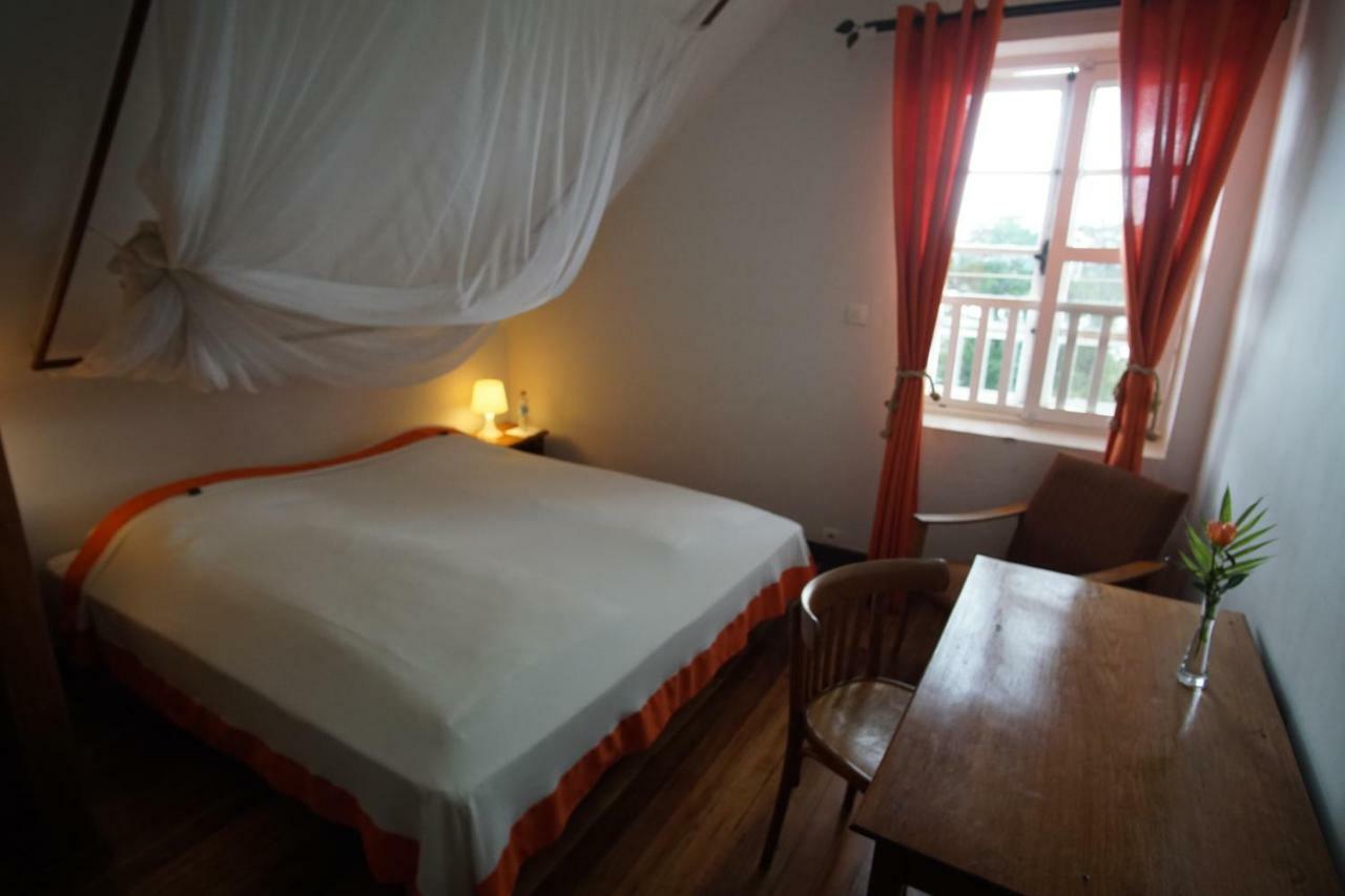 Lovasoa 4C Hotel Antsirabe Exterior foto